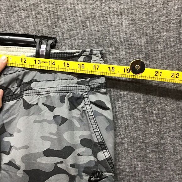 VTG Nike Sportswear Womens Med Capri Camo Cargo Pants Camouflage Cotton Y2K - Picture 12 of 14